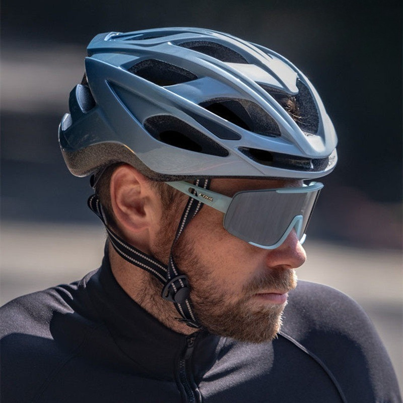 Casco de bicicleta de gran tam - Cycling Gear Of The Year reseña y precio